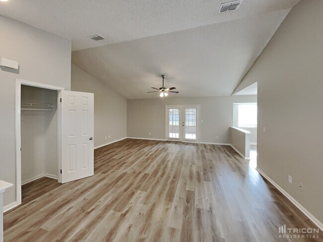 Building Photo - 1729 Farm Way