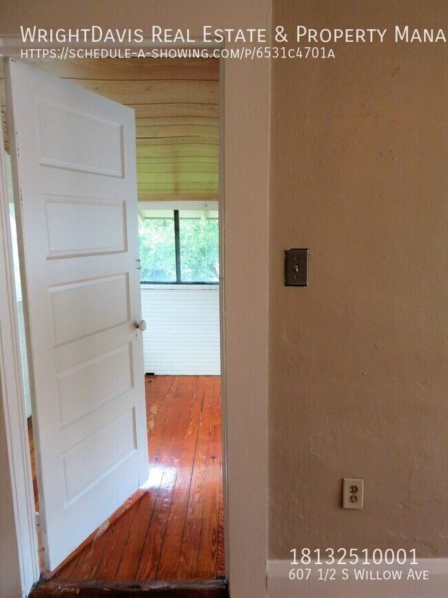 Building Photo - 607 1/2 S Willow Ave-