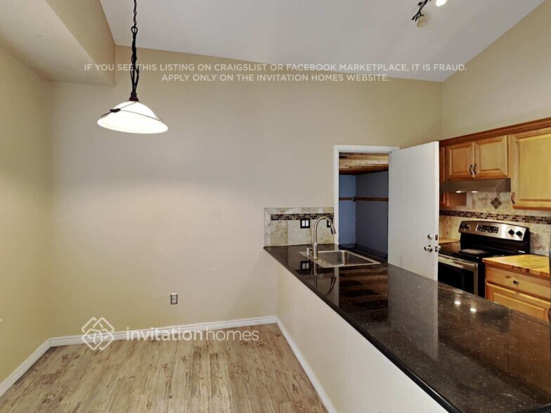 Building Photo - 17694 E Temple Dr