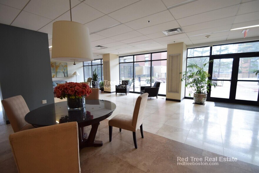 Building Photo - 30 Longwood Ave