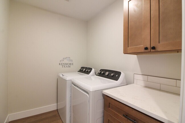 Building Photo - New Construction! 3 Bed/2.5 Bath in Pasco