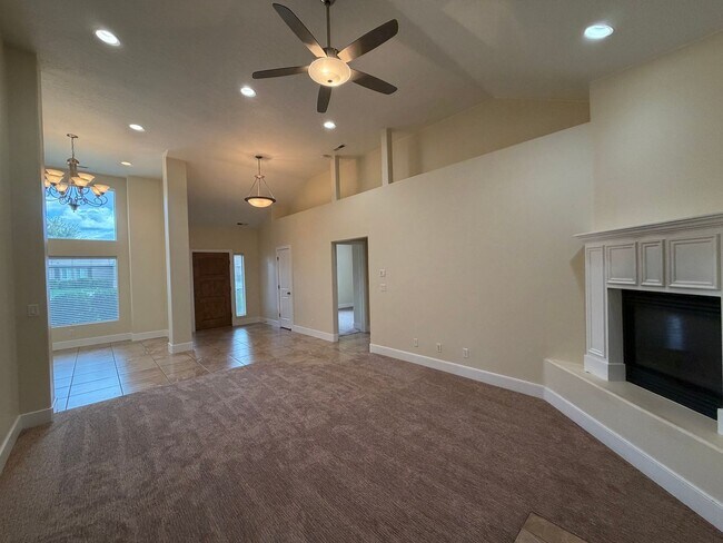 Building Photo - 135 Orchard Ln