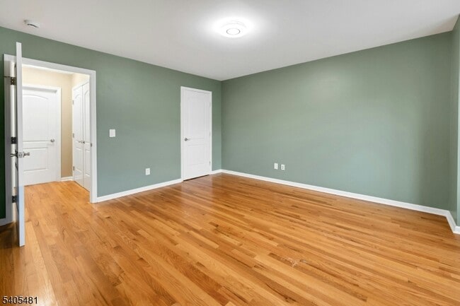 Building Photo - 102 Montgomery St