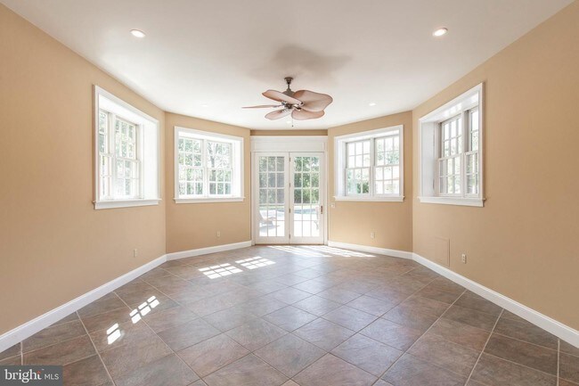 Building Photo - 2115 Pony Trail Dr