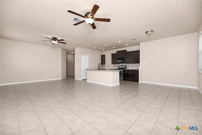 Building Photo - 481 Centinela St