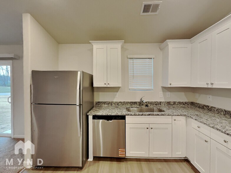 Building Photo - 327 Taverners Ln