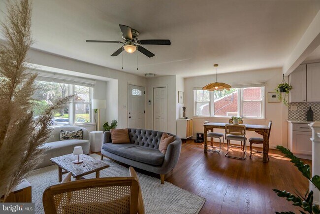 Building Photo - 3104 Gumwood Dr