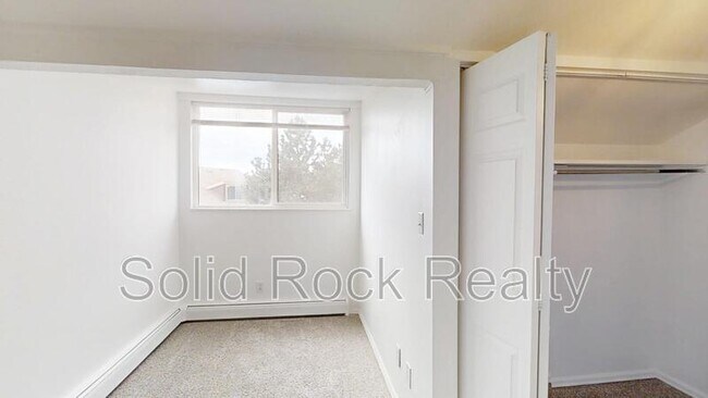 Building Photo - 4545 N Carefree Cir