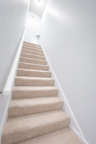 Building Photo - 2925 Lichen Ln