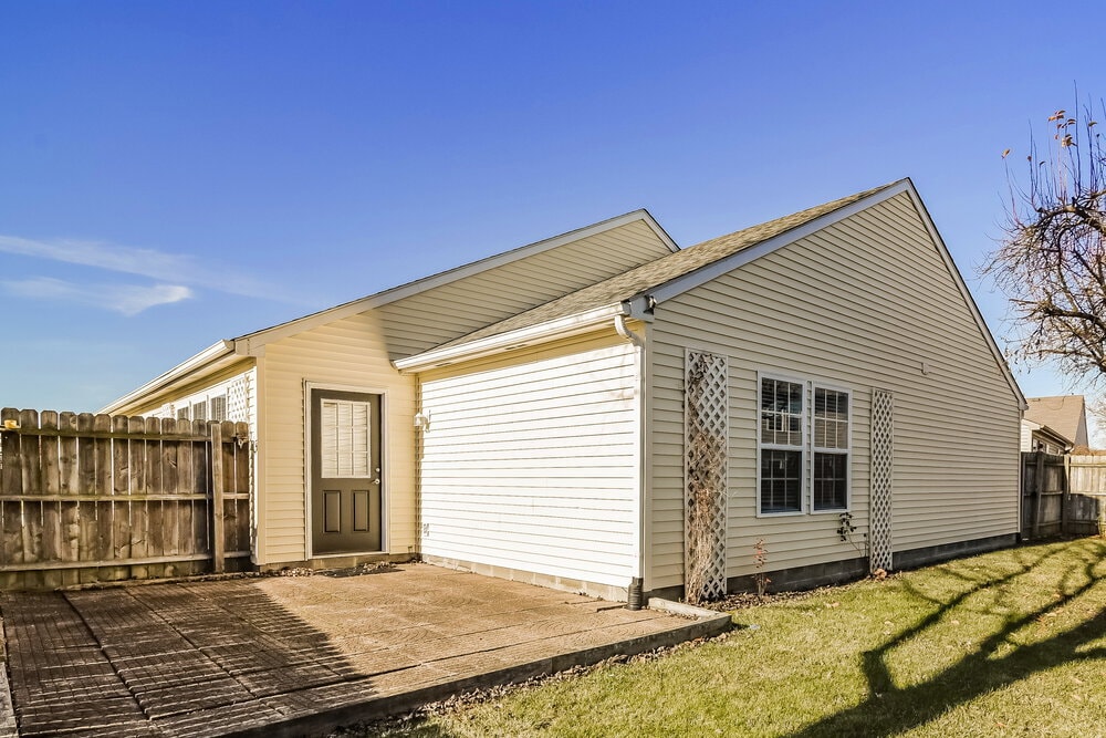 Building Photo - 2217 Westmere Dr