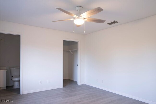 Building Photo - 4306 11th St SW