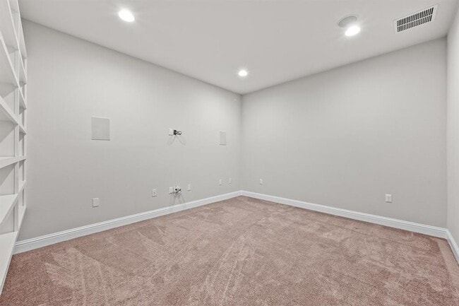 Building Photo - 7124 Calpe Dr