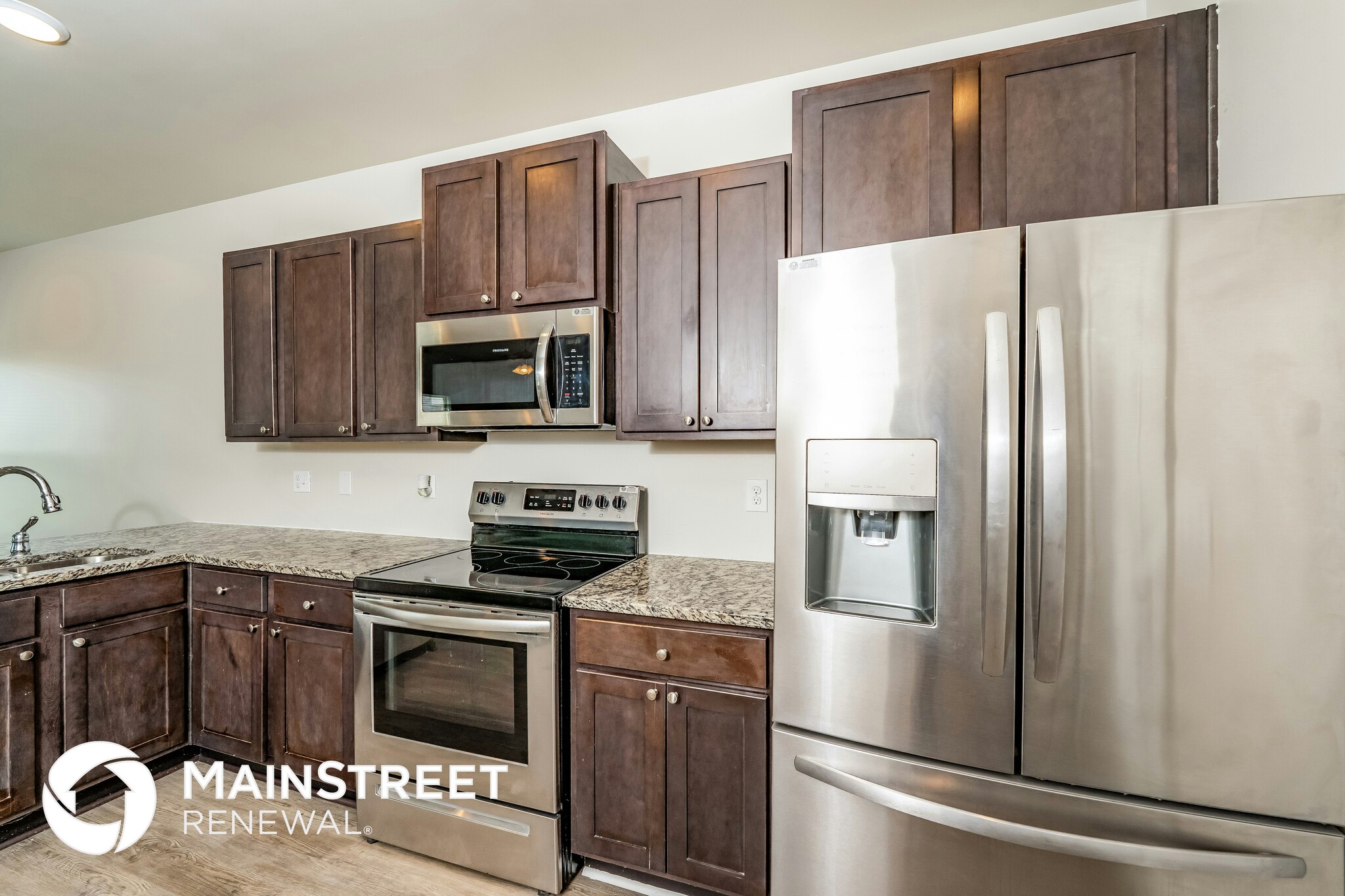 Building Photo - 5726 Cheshire Cove Cir