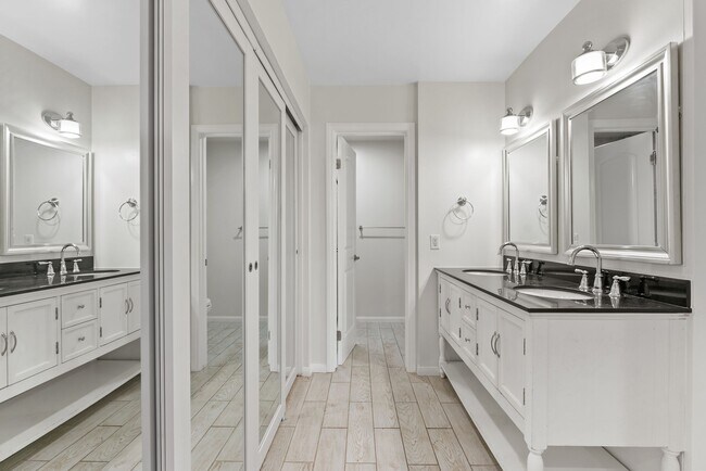 Building Photo - 8650 Gulana Ave