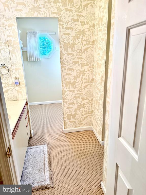 Building Photo - 102 Jl Thompson Dr