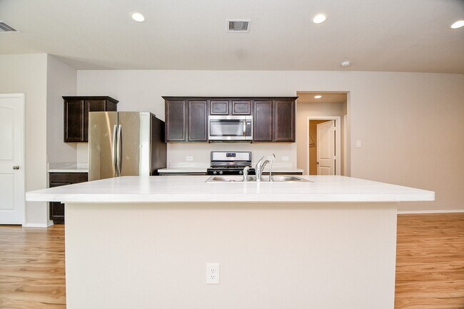 Building Photo - 22931 Berthoud Trl