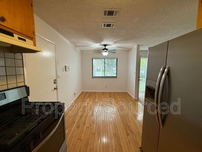 Building Photo - 6138 Greenfield Ln