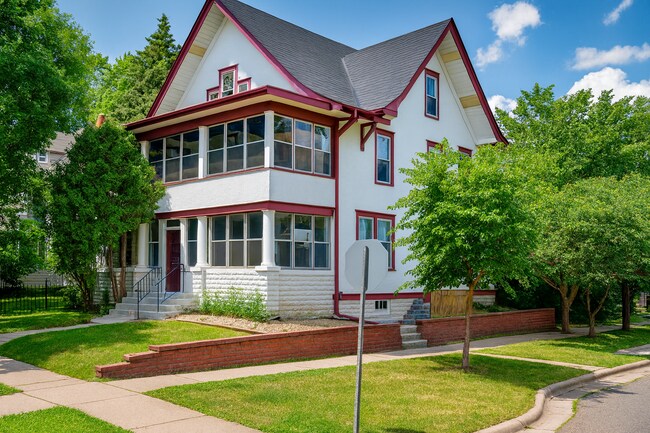 Building Photo - 1759 Iglehart Ave