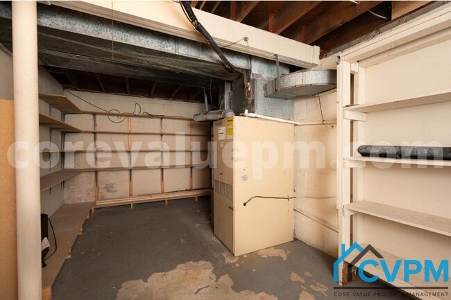 Building Photo - 600 Sandy Hill Rd