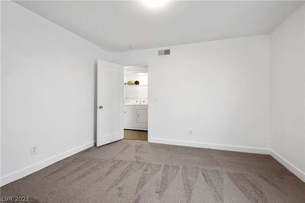 Building Photo - 3749 Carlyle Dr