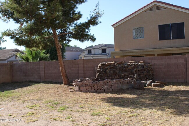 Building Photo - 2568 W Tanner Ranch Rd
