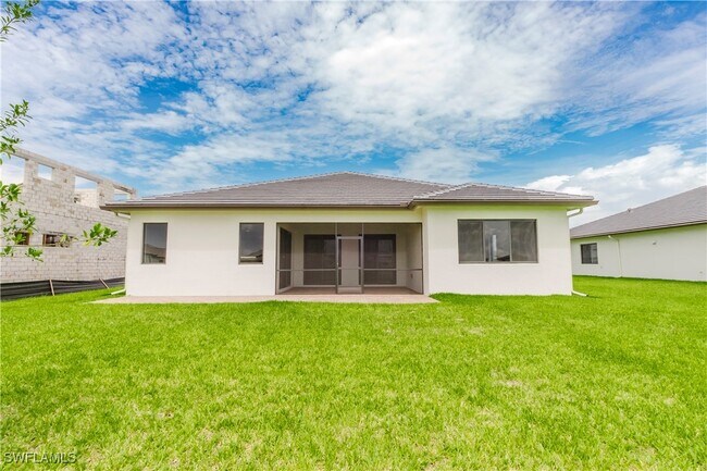 Building Photo - 5114 Panella Ave