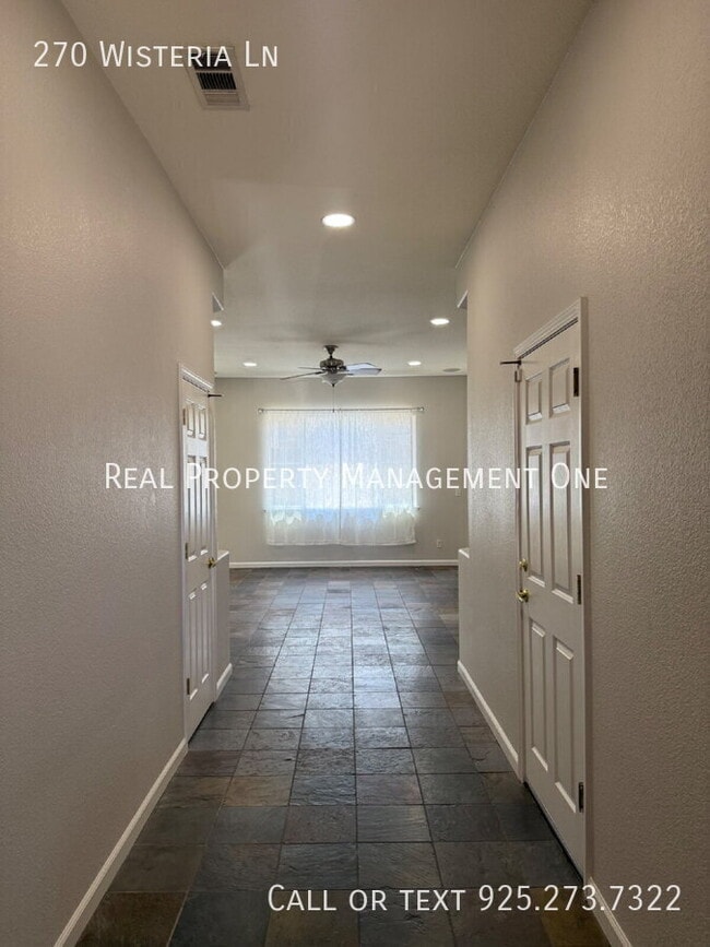 Building Photo - 270 Wisteria Ln