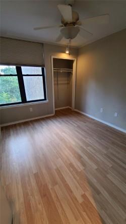 Building Photo - 2409 Leon St