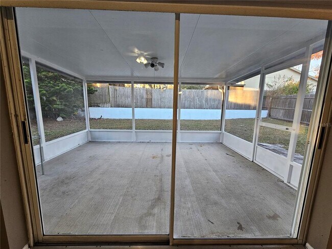 Building Photo - 1060 Dees Dr