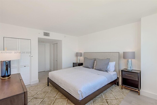 Building Photo - 90 Alton Rd