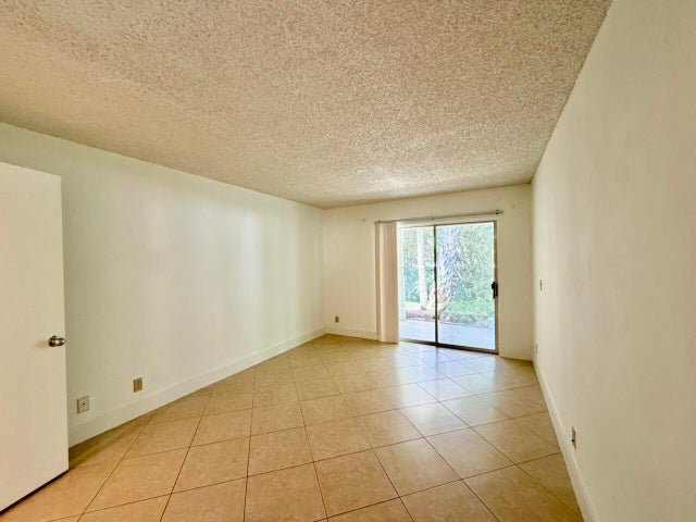Building Photo - 6308 La Costa Dr
