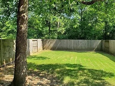 Building Photo - 1087 Mann Rd