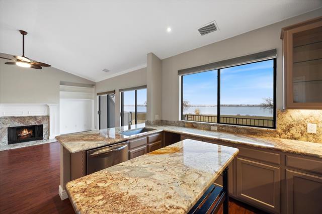 Building Photo - 1908 Signal Ridge Pl