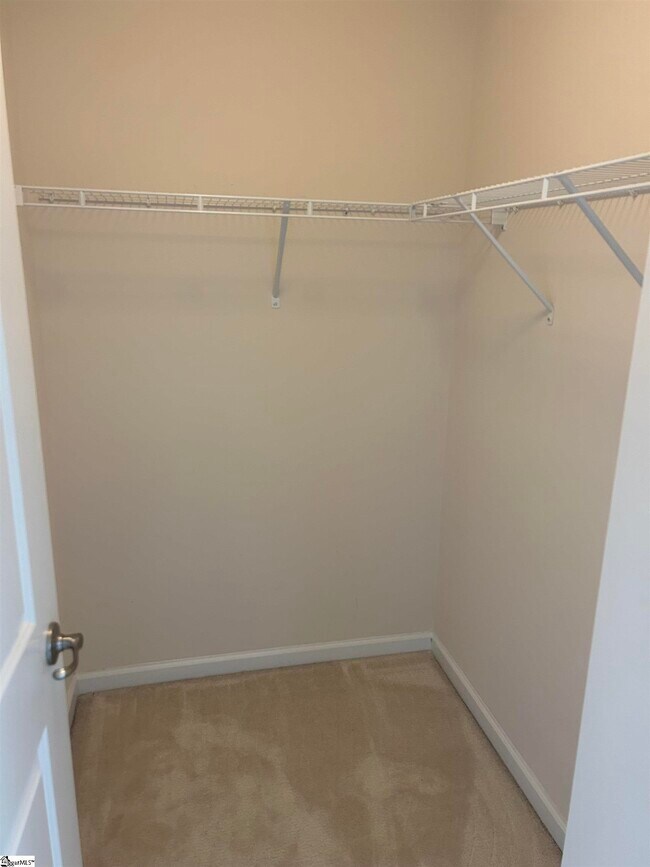Building Photo - 129 Middleby Way