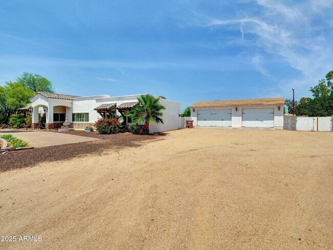Building Photo - 12210 N 67th St