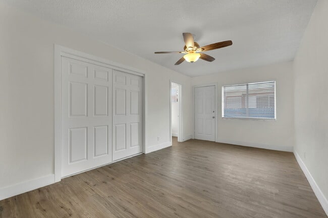 Building Photo - 1304 Rexford Pl