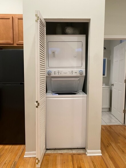 Building Photo - 2712 W North Ave