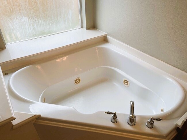 Building Photo - 19806 Shavon Springs Dr