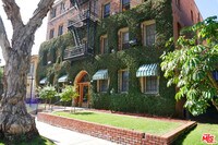 Building Photo - 611 Cloverdale Ave