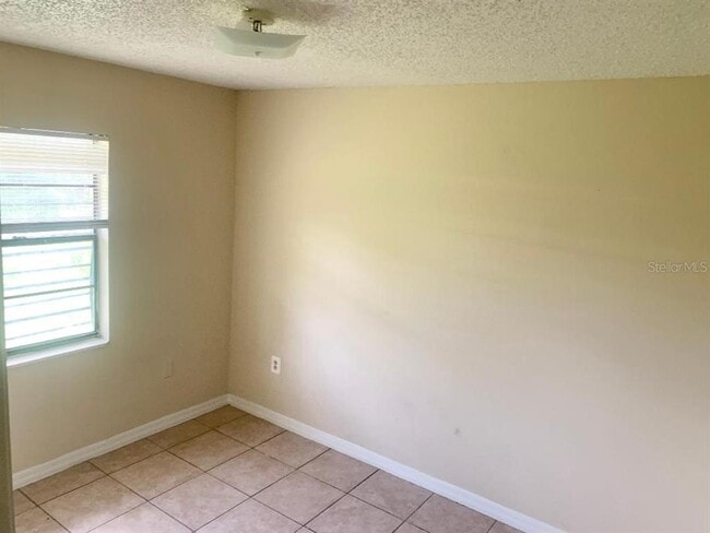 Building Photo - 2484 Chestnut Woods Dr