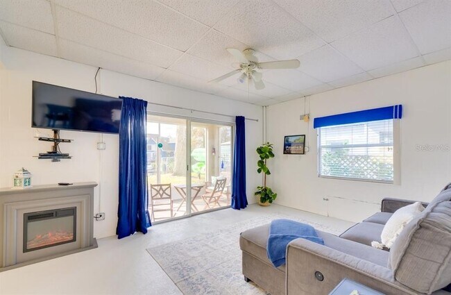 Building Photo - 7213 Tropical Dr