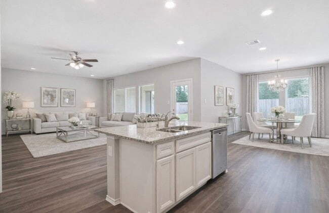 Building Photo - 2274 Strong Horse Dr