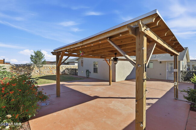 Building Photo - 14557 Firewheel Ave