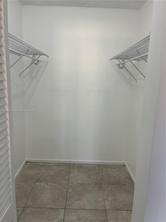 Building Photo - 10801 SW 109th Ct