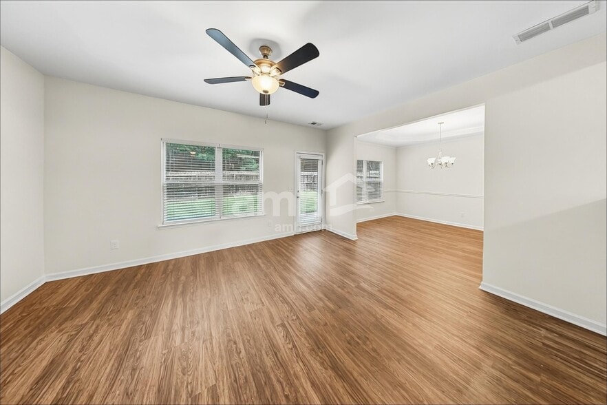 Building Photo - 343 Alcovy Way