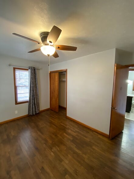 Building Photo - 1116 N Clay St