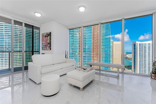 Building Photo - 465 Brickell Ave