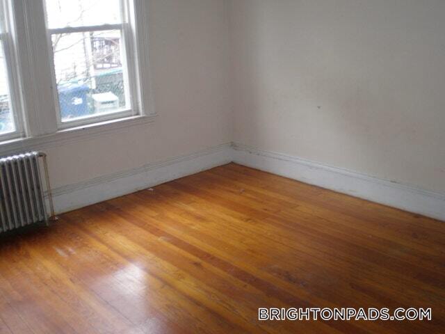 Building Photo - 225 Parsons St