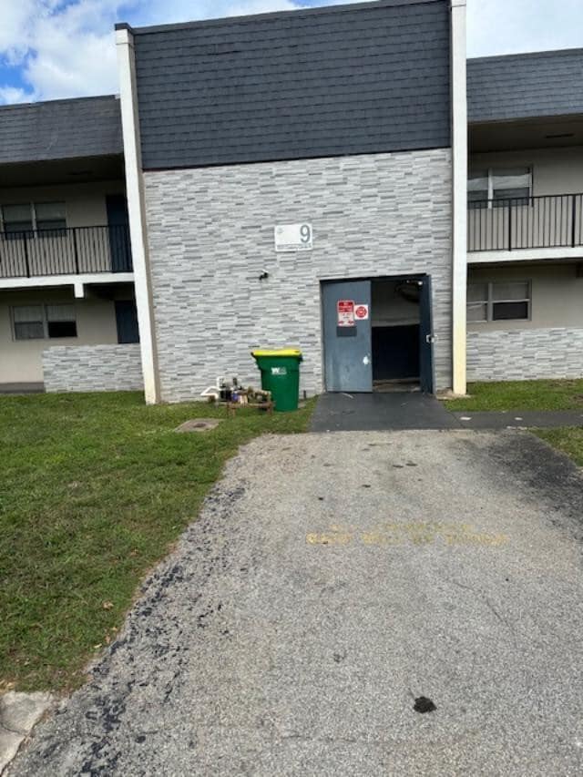 Building Photo - 7831 N Colony Cir