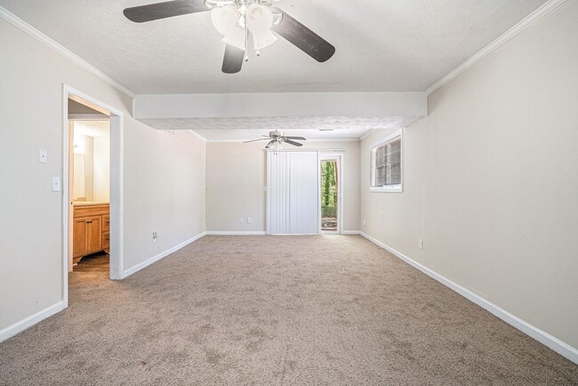 Building Photo - 529 Martindale Ct